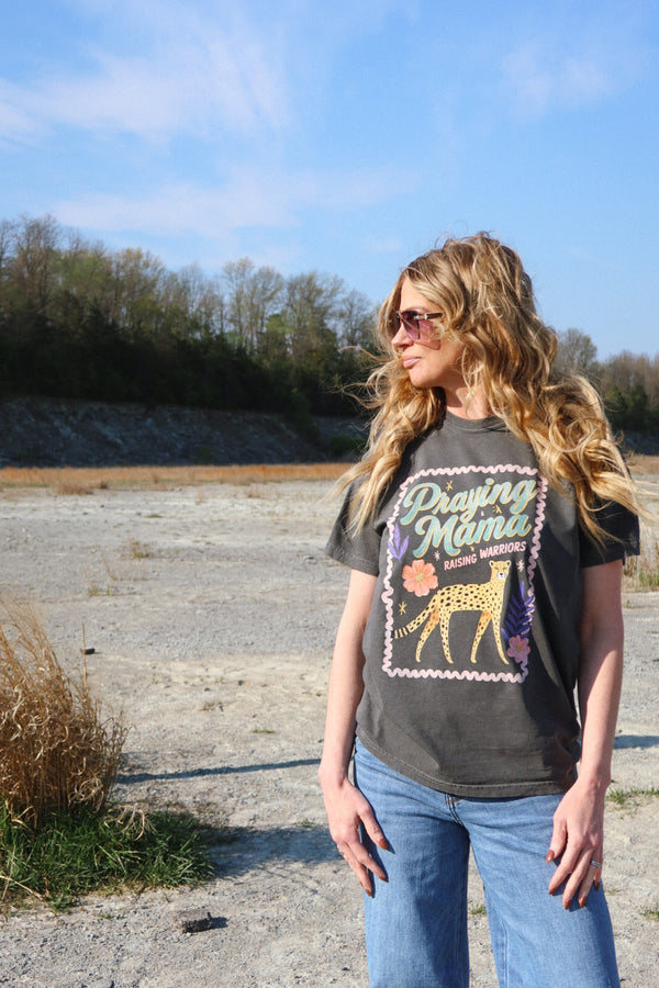 Praying Mama Graphic Tee