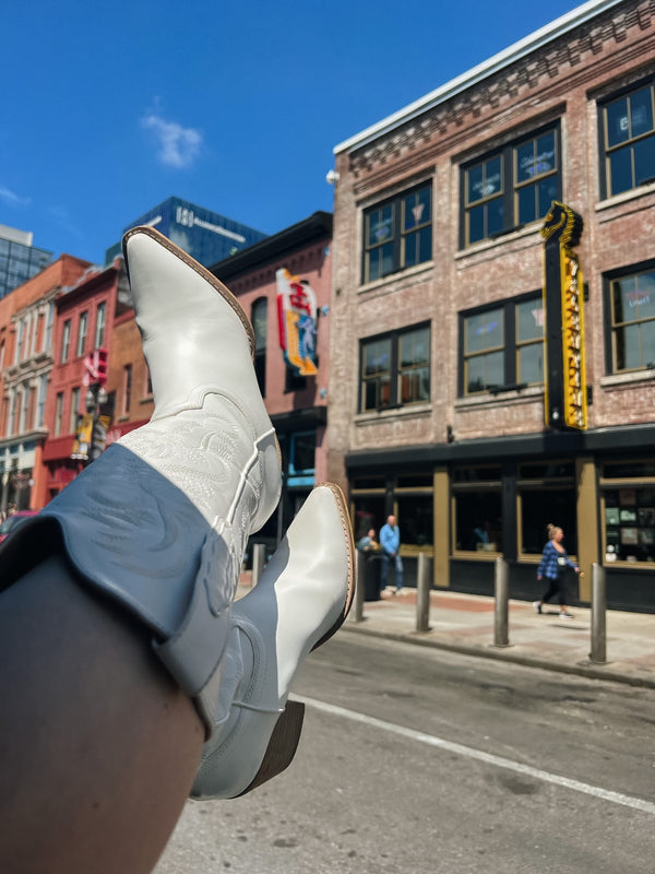 Hannah White Cowgirl Boots