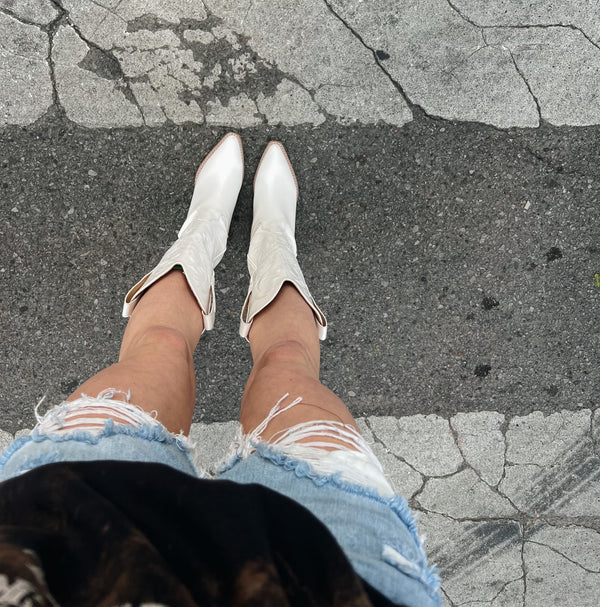 Hannah White Cowgirl Boots