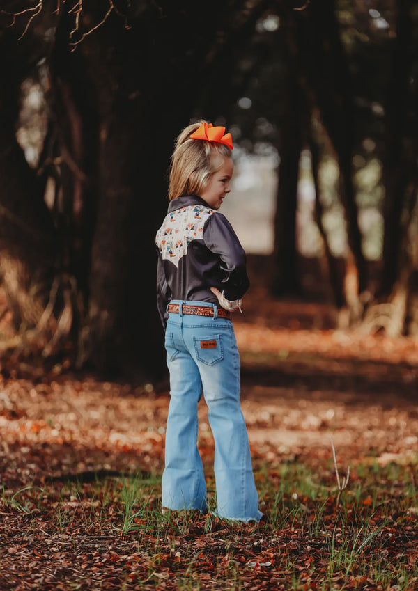 Black Vintage Western Pearl Snap - Long Sleeve