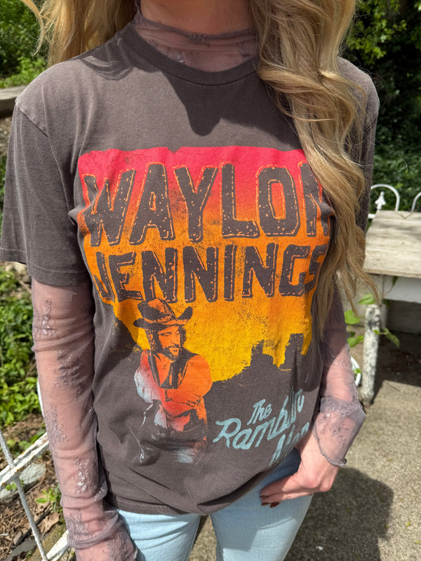 WRANGLER® WAYLON JENNINGS CONCERT T-SHIRT- Chocolate Plum